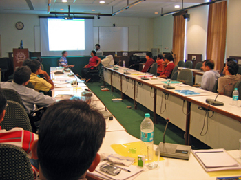 Participant practice User Interview Techniques during  Design Incubator's workshop in Oct 07